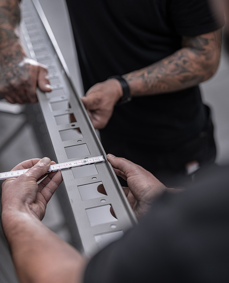 Service-Sonderanfertigungen_Slider_2_750x940_Mobil